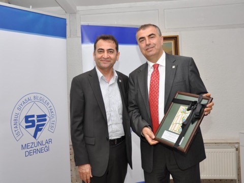 26/05/2011 Milletvekili Adaylarımız Mezunlarla Buluştu
